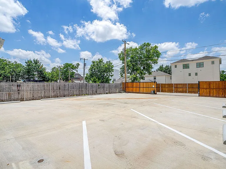 3214 Forest Park Blvd — Photo 37