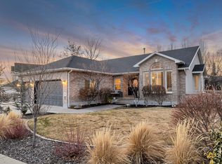9162 S Glenn Abbey Way, Sandy, UT 84093