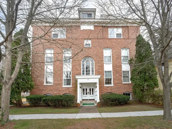 32 Noble Ave, Westfield, MA 01085