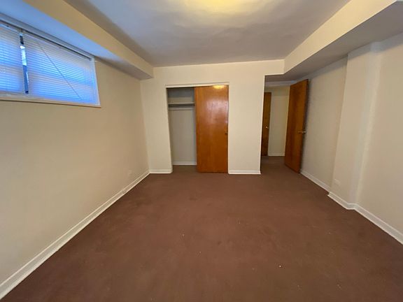 4th image of 2718 W Bryn Mawr Ave #G