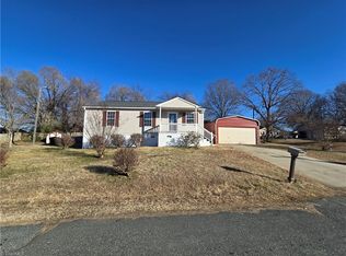 905 Hunt St, Burlington, NC 27217