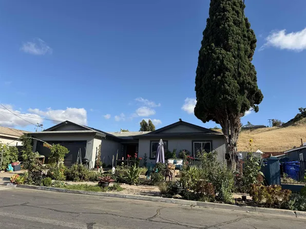 7515 Black Oak Rd, San Diego, CA 92114