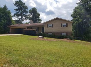 6041 Ridge Way, Douglasville, GA 30135