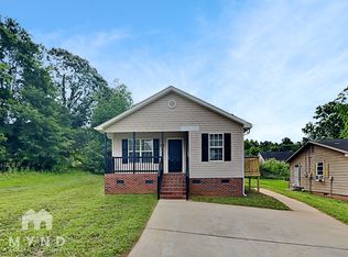 305 S Pinchback Ave, Bessemer City, NC 28016