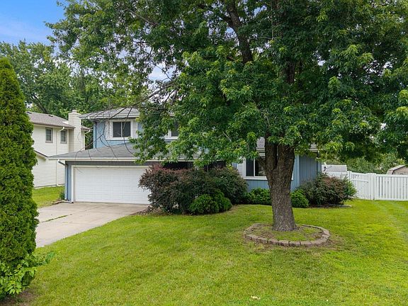 2nd image of 1125 Laport Dr