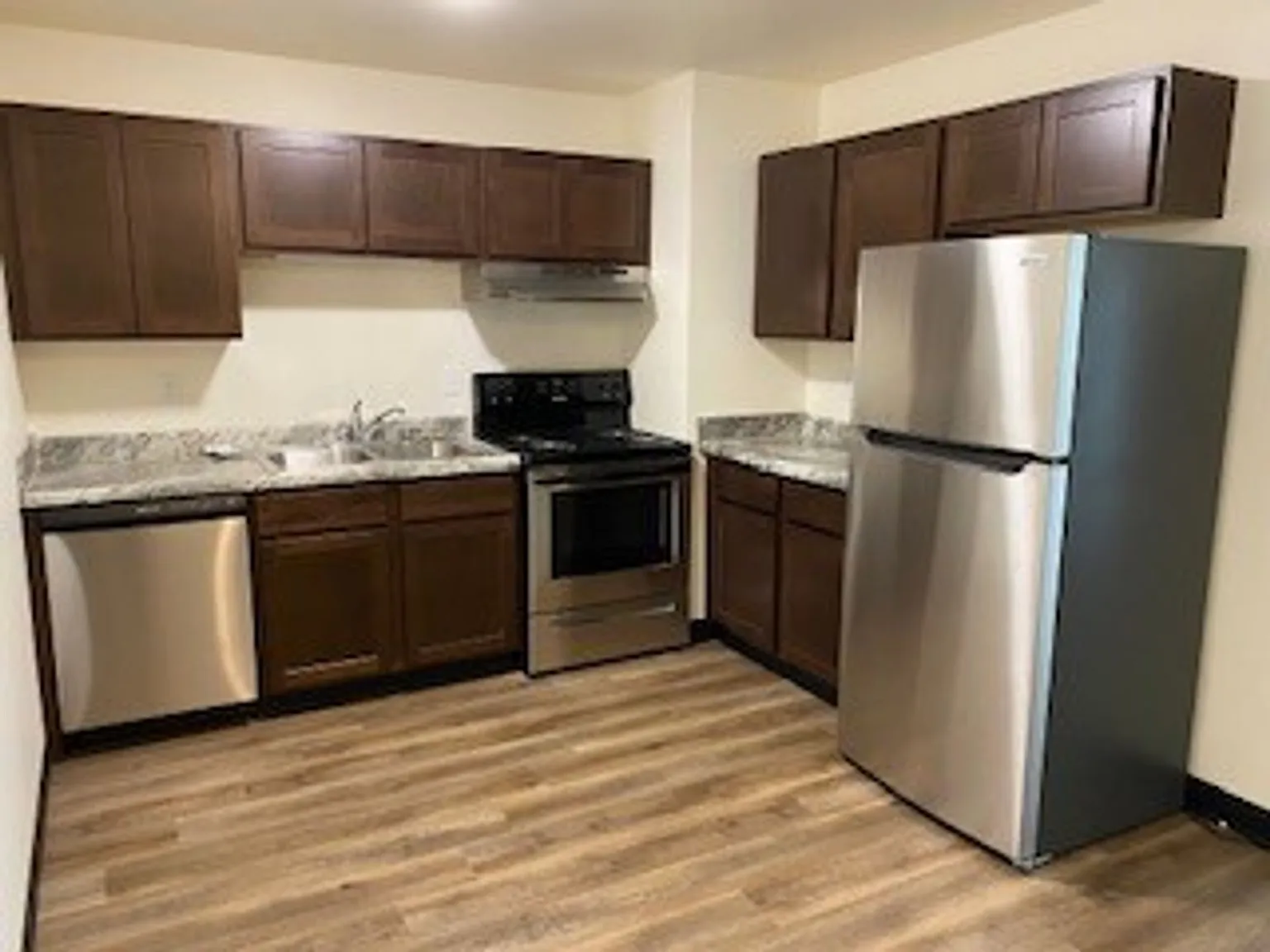 River Place — Photo 4