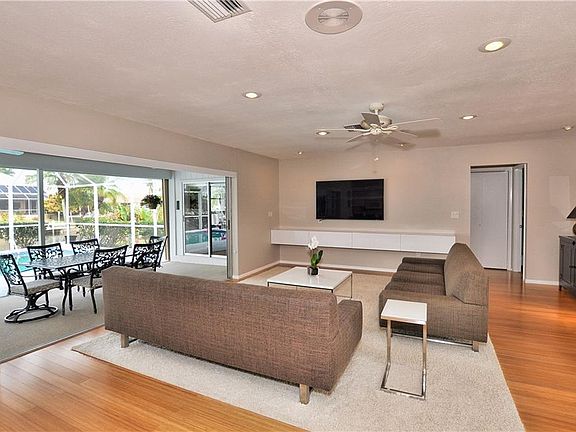 4th image of 2526 Parisian Ct