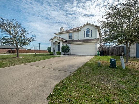3rd image of 240 Dana Dr