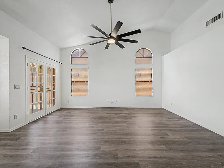 3103 N Meadow Ln — Photo 14