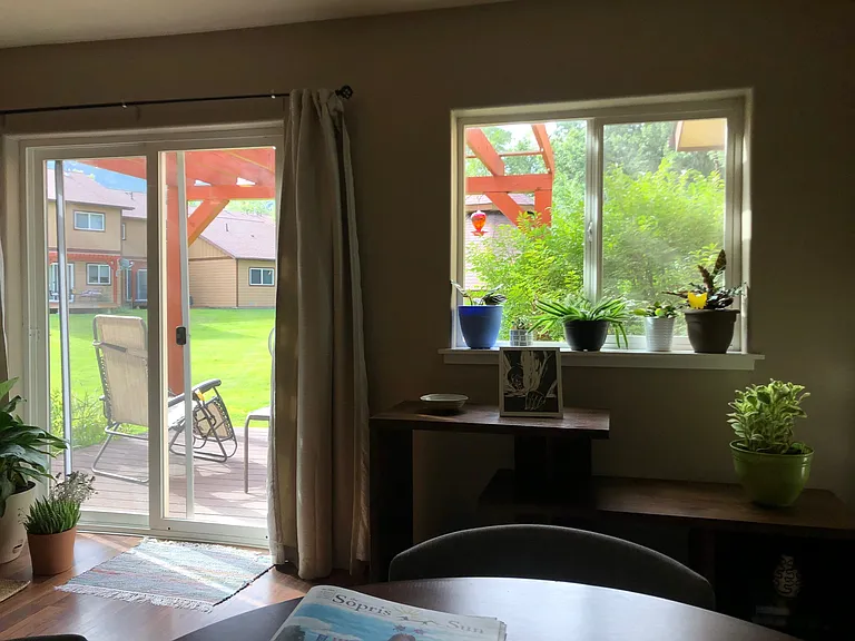 133 White Horse Pl — Photo 5