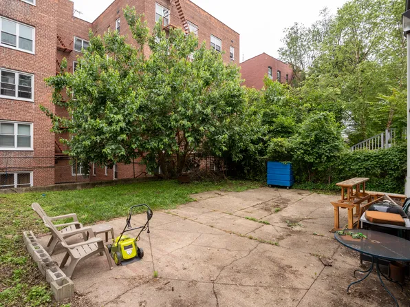 3344 Giles Place image 8 of 18