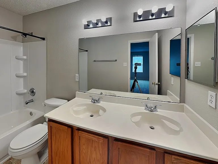 5709 Addington Dr — Photo 15