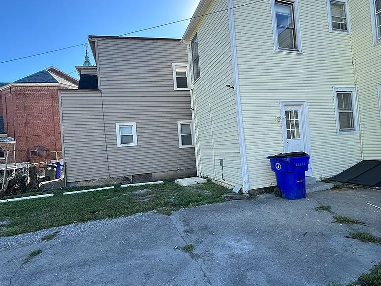 232 N 2nd St #A — Photo 10
