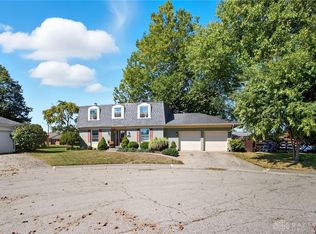 36 Regency Sq, Tipp City, OH 45371