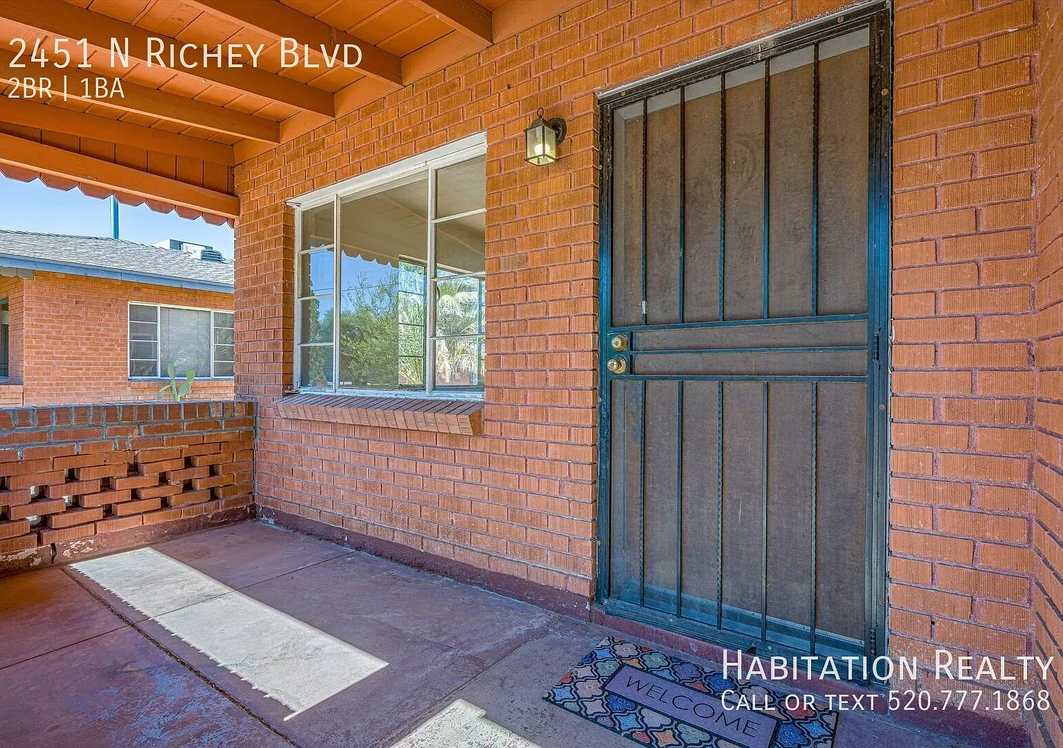 A Great Find! Updated Mid-town Tucson 2BD/1BA House For Rent — Photo 3