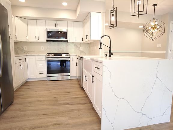 3rd image of 12213 Fairfield House Dr APT 512