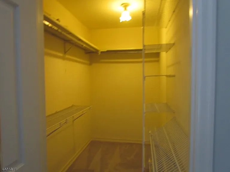 112 S 12th Ave — Photo 16