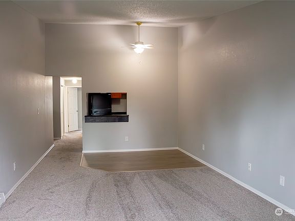 3rd image of 3408 I Street NE #M304