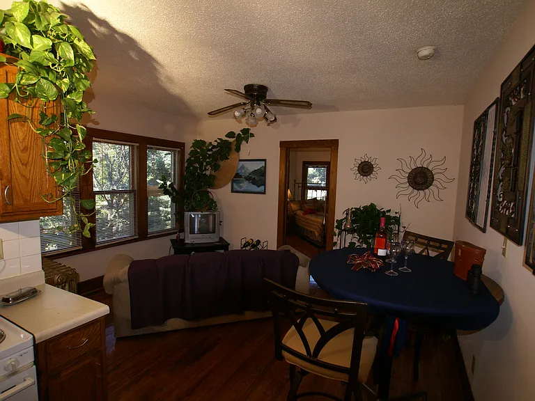 East Philips Apartments — Photo 12