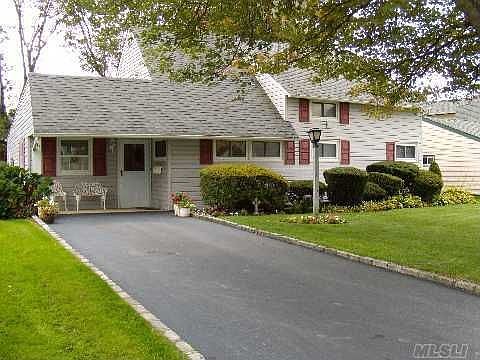 2nd image of 54 Swing Ln