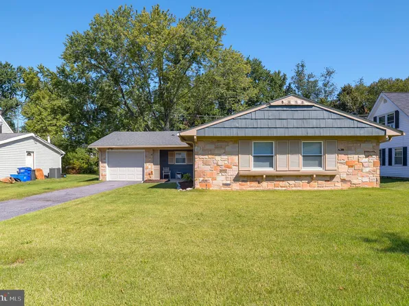 12418 Kensington Ln, Bowie, MD 20715