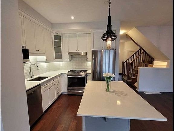 4th image of 5089 Connor Dr