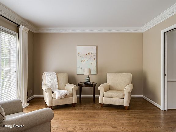 4th image of 9503 Felsmere Cir