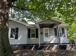 834 W Marietta St, Decatur, IL 62522