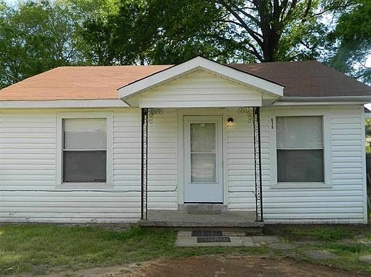 2nd image of 615 Ellington St
