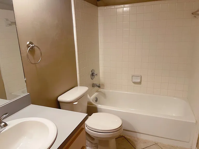 2735 SW 35th Pl #705 — Photo 5