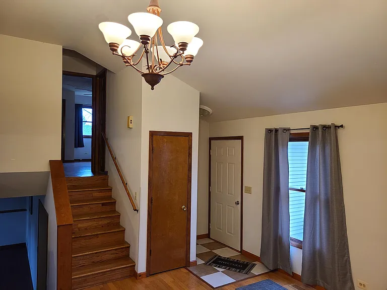 802 Terrace Way — Photo 9