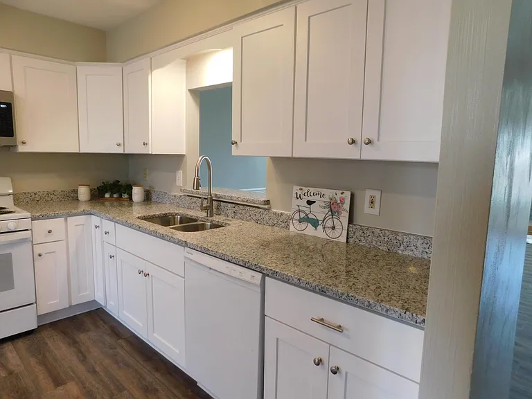 1433 Drumheller Dr — Photo 6