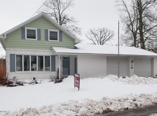 945 Woodland Bch, Battle Creek, MI