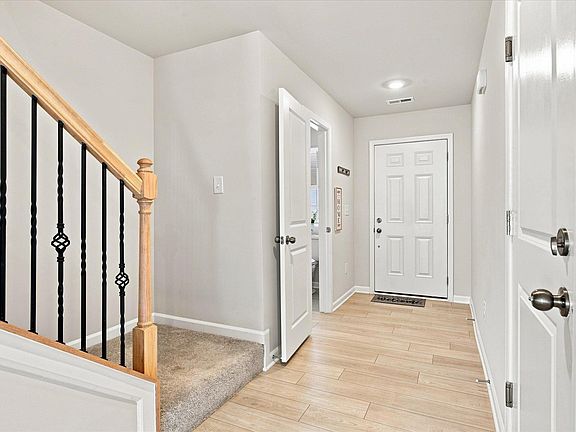 4th image of 3074 Whispering Willow Ct