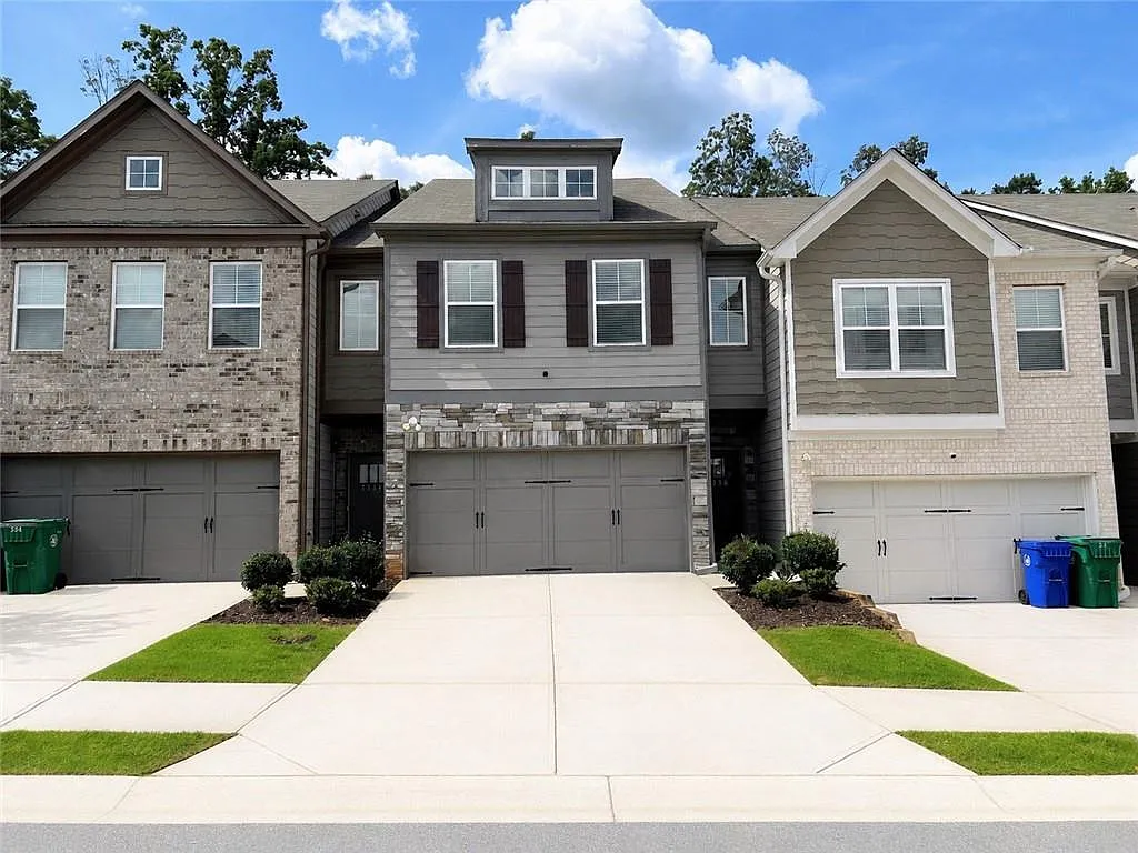 3 bed, 2.5 bath, 1926 sqft, $2,250 — Photo 1