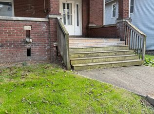 608 Meek St #1, Sharon, PA 16146