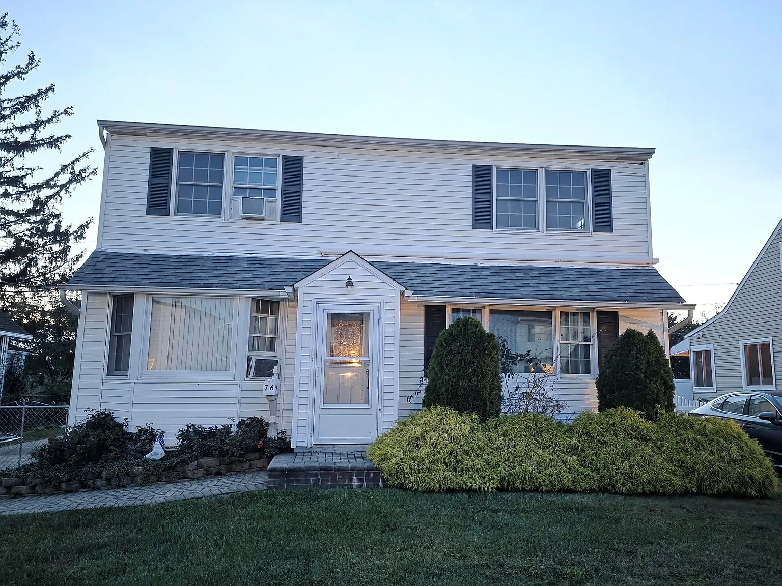 76 Moeller St — Photo 1