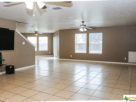 4th image of 1527 Prairie Rock