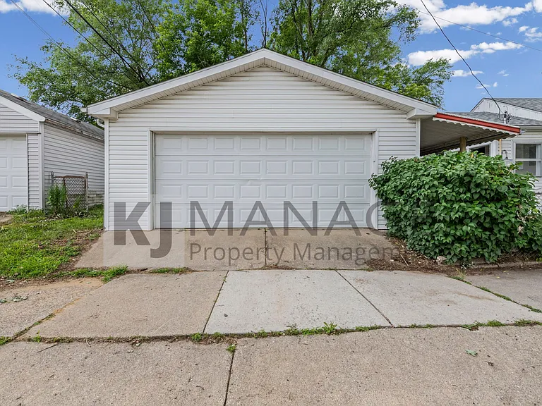 405 W Garfield Ave — Photo 19