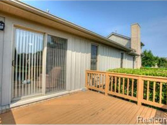 4th image of 42058 Starlite Ct #28