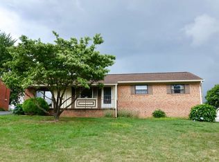 210 Rockingham Dr, Harrisonburg, VA 22802
