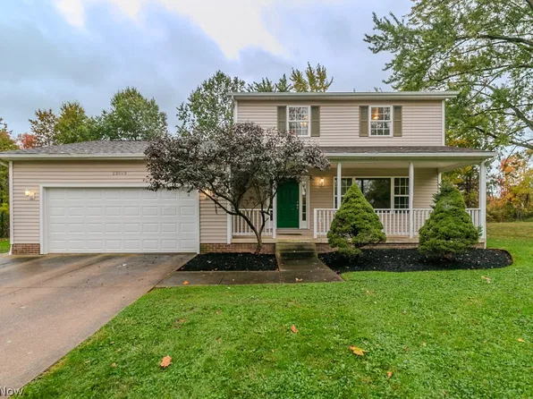 23693 Drake Rd, Bedford, OH 44146