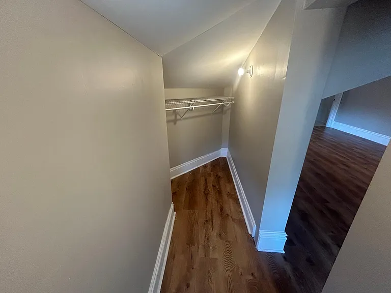 3805 Franklin Blvd #301 — Photo 31