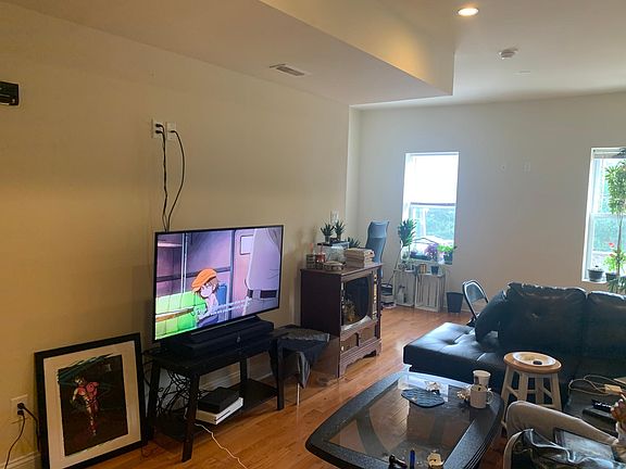 4th image of 4215 Haverford Ave #B