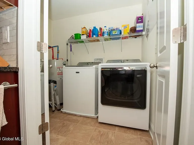 48 Kendall Dr #48 — Photo 10