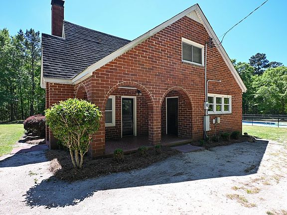 2nd image of 1331 Priceville Rd