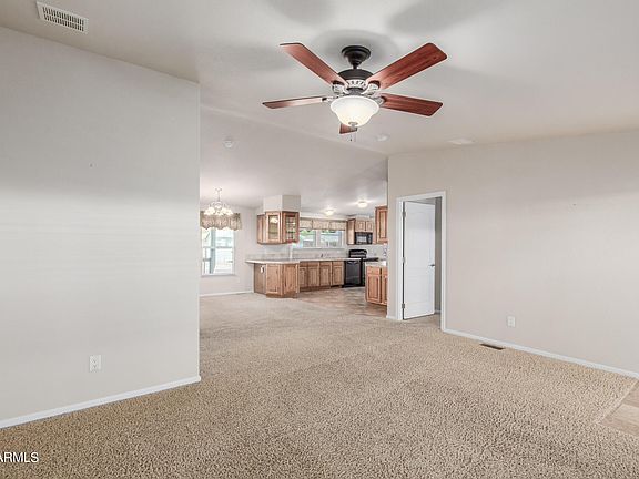 5th image of 1537 E MURIEL Drive