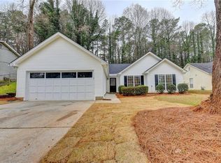 1402 Daniel Ln, Lawrenceville, GA 30046