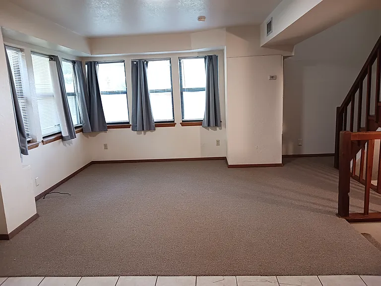 928 W Lindsey St — Photo 18
