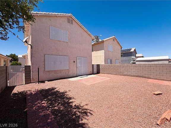 5th image of 1432 Angel Falls St